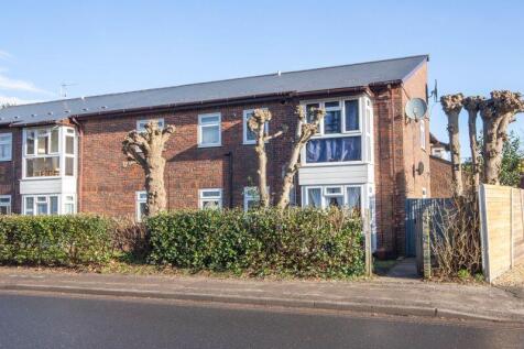 Totton 2 bed ground floor flat for sale