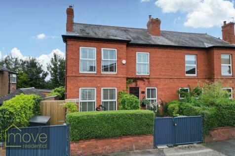 4 bedroom semi-detached house for sale