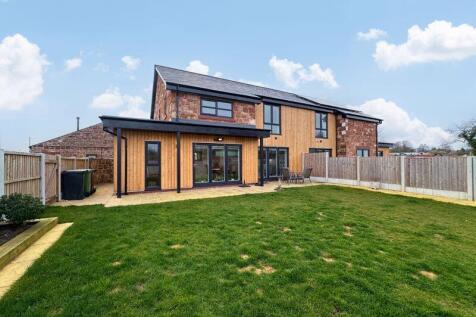 4 bedroom semi-detached house for sale