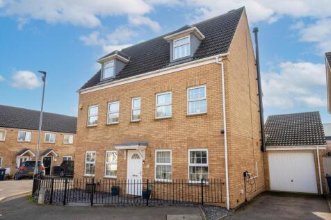 5 bedroom detached house for sale