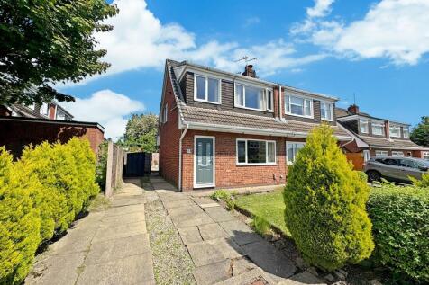 Marlbrook Drive, Westhoughton, BL5 3 bed semi