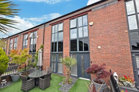 Mill Street, Westhoughton, BL5 4 bed terraced house for sale