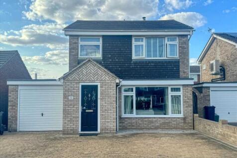Clacton on Sea CO16 4 bed detached house for sale