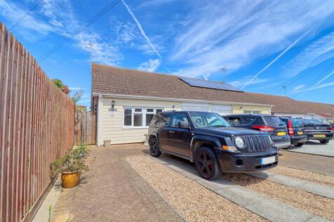 Holland on Sea CO15 3 bed bungalow for sale