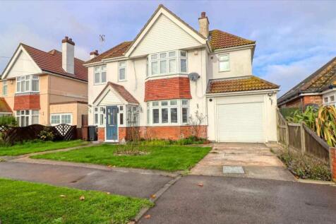 Holland on Sea CO15 4 bed detached house for sale