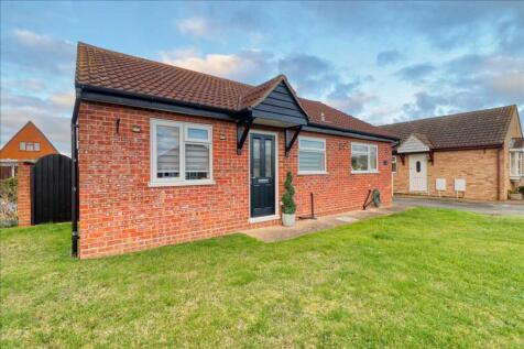 Clacton on Sea CO16 2 bed bungalow for sale