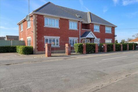 Holland on Sea CO15 2 bed apartment for sale