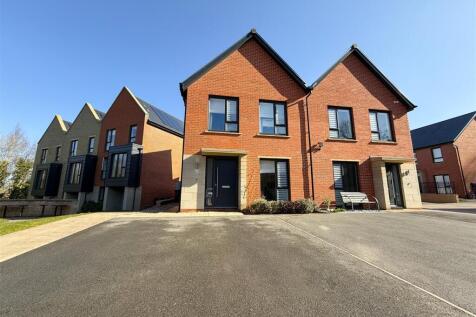 Linnet Way, Stannington, S6 3 bed semi