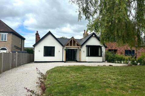 3 bedroom detached bungalow for sale