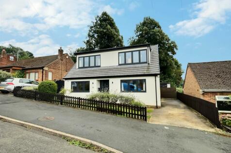 2 bedroom detached bungalow for sale