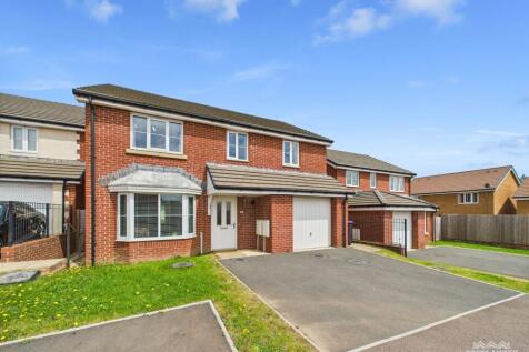 Coed Y Garn, St Dials, Cwmbran 4 bed detached house for sale
