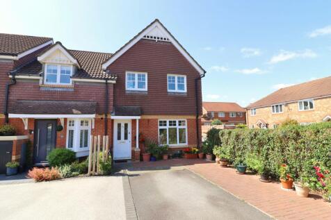 3 bedroom end of terrace house for sale