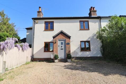 3 bedroom semi-detached house for sale