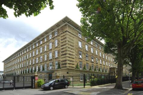 Bromyard Avenue, Ealing, London, W3 2 bed flat for sale