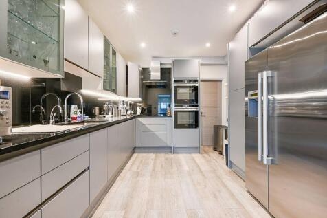 First Avenue, East Acton, London, W3 4 bed semi
