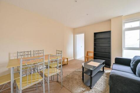 Goldhawk Road, Shepherd's Bush... 3 bed flat for sale