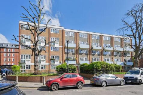 3 bedroom flat for sale