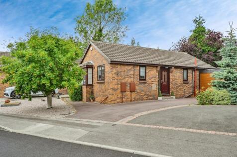 2 bedroom detached bungalow for sale