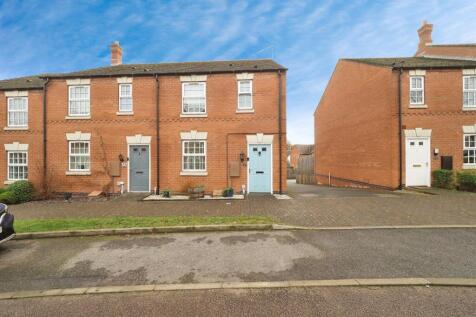 3 bedroom end of terrace house for sale