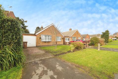 2 bedroom detached bungalow for sale