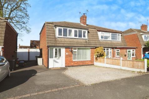 3 bedroom semi-detached house for sale