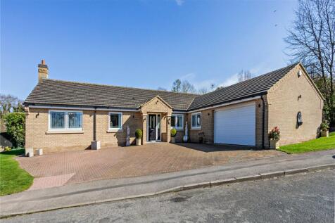 Thackers Close, Wansford... 4 bed bungalow for sale