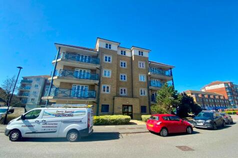 Sea Views, Sovereign Harbour... 2 bed flat for sale