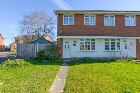 Quinnell Drive, Hailsham, East... 2 bed semi