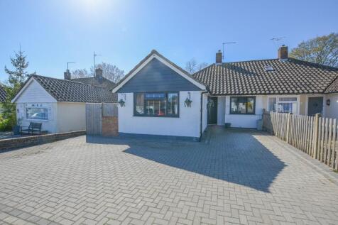 3 bedroom semi-detached bungalow for sale
