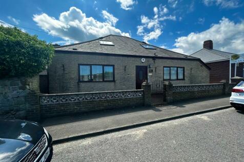 5 bedroom detached bungalow for sale