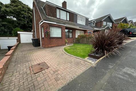 3 bedroom semi-detached house for sale