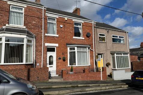 Clifford Terrace, Chester Le Street, DH3 3 bed terraced house for sale