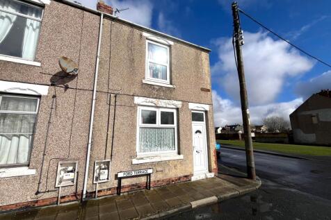 2 bedroom end of terrace house for sale
