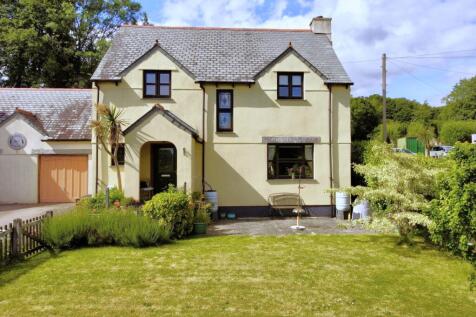 School Road, CALLINGTON PL17 4 bed detached house for sale