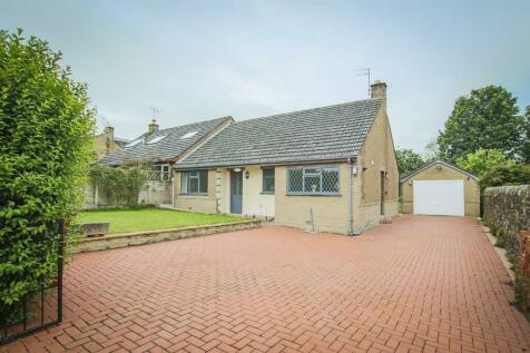 2 bedroom semi-detached bungalow for sale