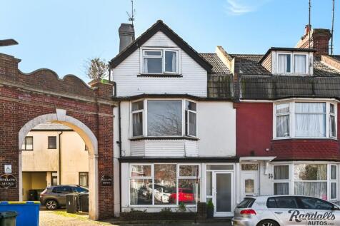 Willowfield Square, Eastbourne BN22 4 bed end of terrace house for sale