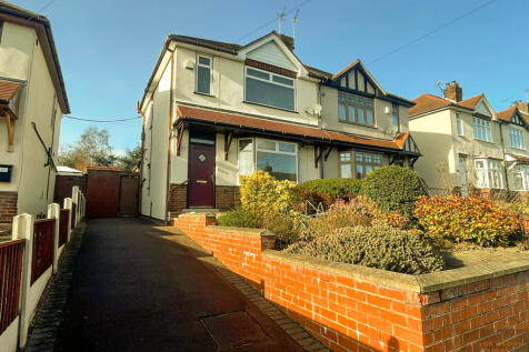2 bedroom semi-detached house for sale