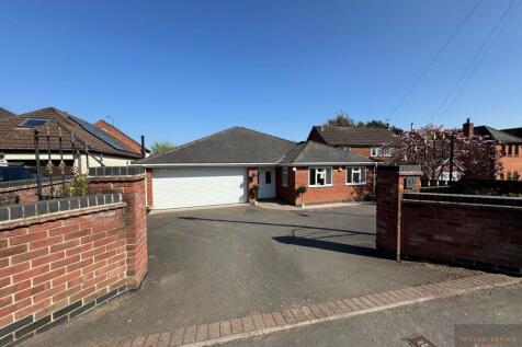 3 bedroom detached bungalow for sale