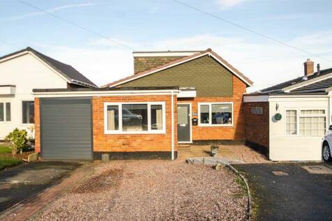 Filton Avenue, Burntwood WS7 3 bed detached bungalow for sale