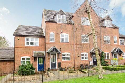 Gullick Way, Burntwood WS7 3 bed townhouse for sale