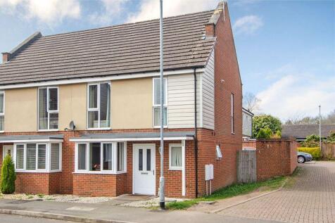 Elizabeth Road, Cannock WS11 3 bed semi
