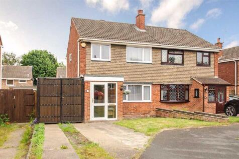 3 bedroom semi-detached house for sale