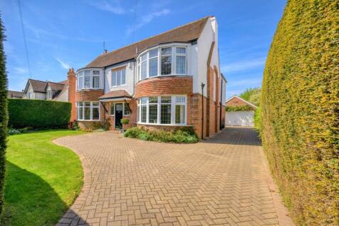 Upper Woodcote Road, Reading RG4 5 bed detached house for sale