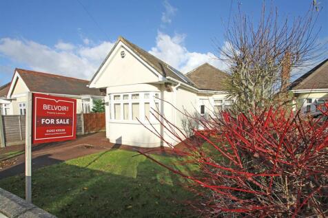 3 bedroom detached bungalow for sale