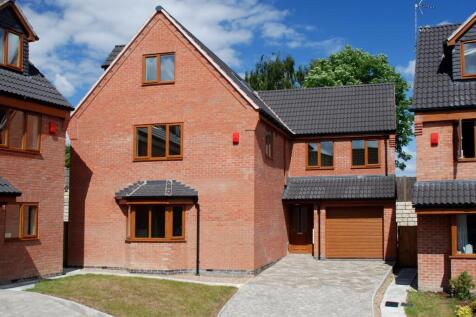 6 bedroom detached house for sale