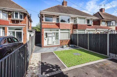 3 bedroom semi-detached house for sale