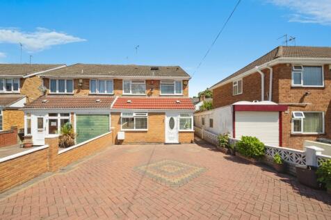 5 bedroom semi-detached house for sale