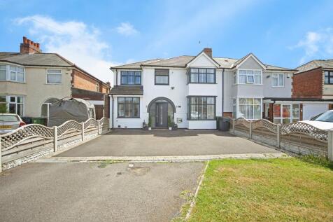 5 bedroom semi-detached house for sale