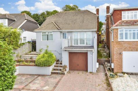 4 bedroom chalet for sale