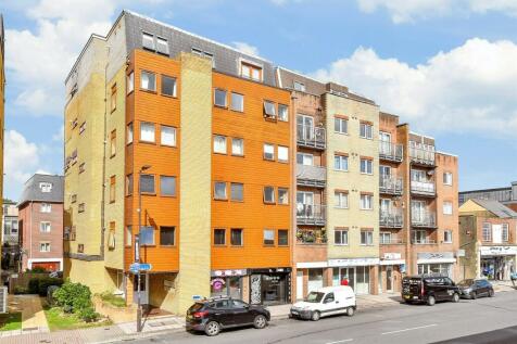 1 bedroom ground floor flat for sale